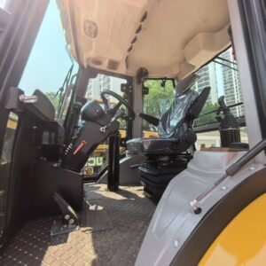 Escavadora JCB 3CX usada para venda7