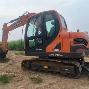 DOOSAN DX75-1