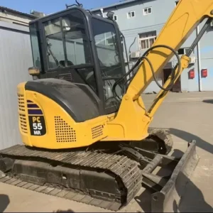 KOMATSU PC55MR-1