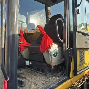 KOMATSU PC60-2