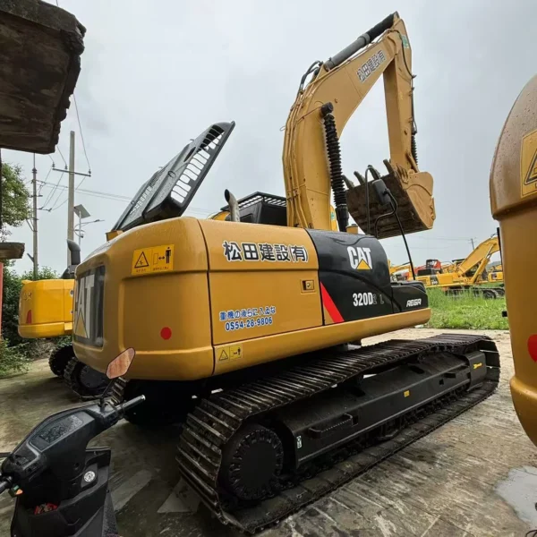 Pelle Cat 330GC d'occasion à vendre1