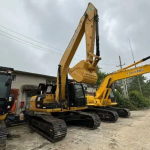 Pelle Cat 330GC d'occasion à vendre2