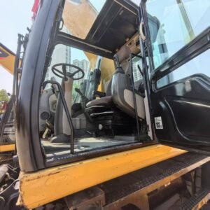 Pelle Cat CatM320D d'occasion à vendre2