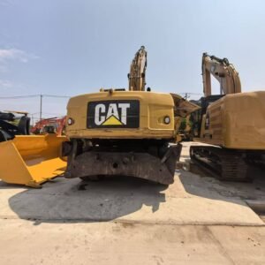 Pelle Cat CatM320D d'occasion à vendre3