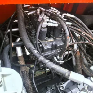 Escavadora Doosan DX300 usada à venda9