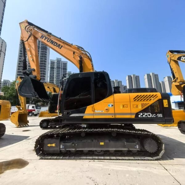 Hyundaixi 现代220 -9S excavator for sale9 d'occasion