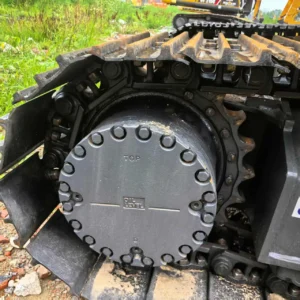 حفارة KOMATSU PC240LC مستعملة للبيع6