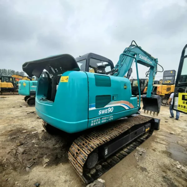 Escavadora Sunward SWE90 usada para venda1