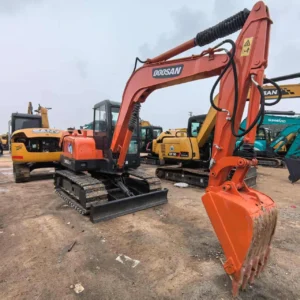 Escavadora doosan DH60-7 usada para venda2