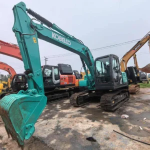 excavateur shinkong SK130LC d'occasionà vendre3
