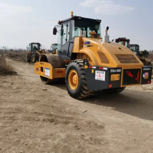 rolo xcmg XS223J usado para venda2