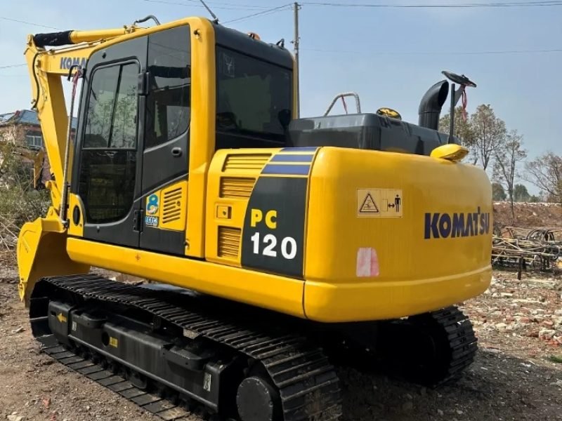 KOMATSU PC120-1