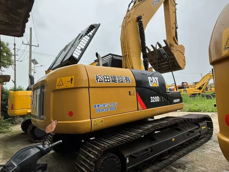 Pelle Cat 330GC d'occasion à vendre1