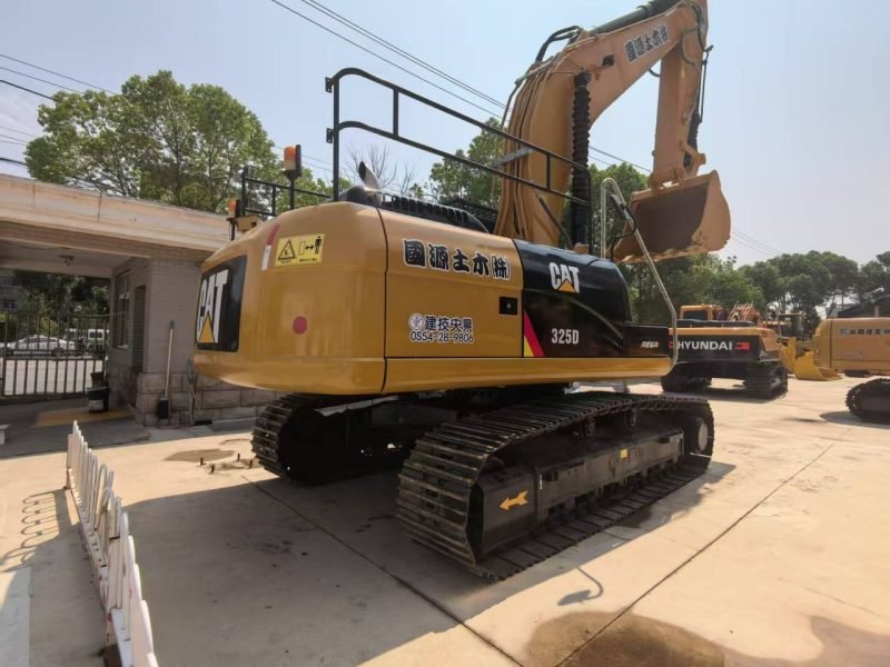 Pelle Cat325D d'occasion à vendre2