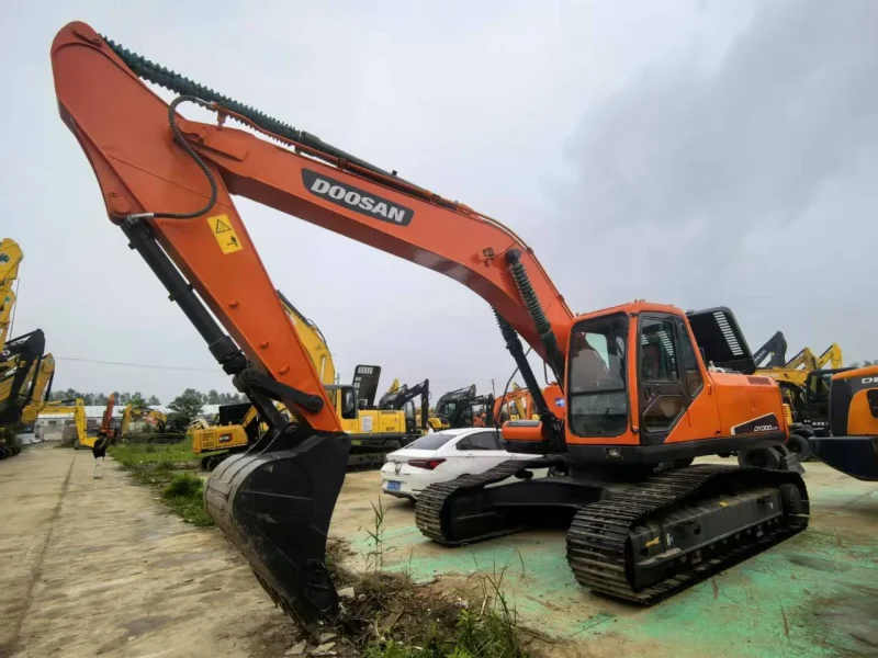 подержанный экскаватор Doosan DX300 для продажи5