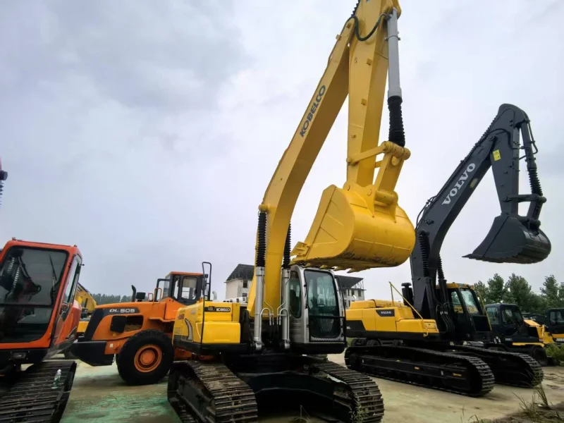 KOBELCO SK250D excavateur d'occasion à vendre1