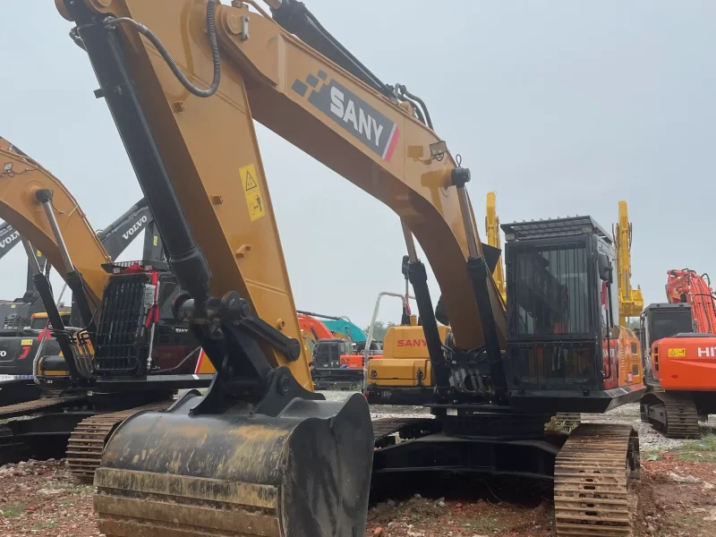 SANY 265C excavator d'occasion à vendre7