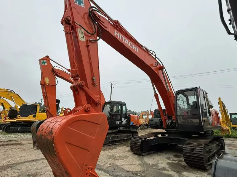 excavateur hitachi 240 d'occasion à vendre1